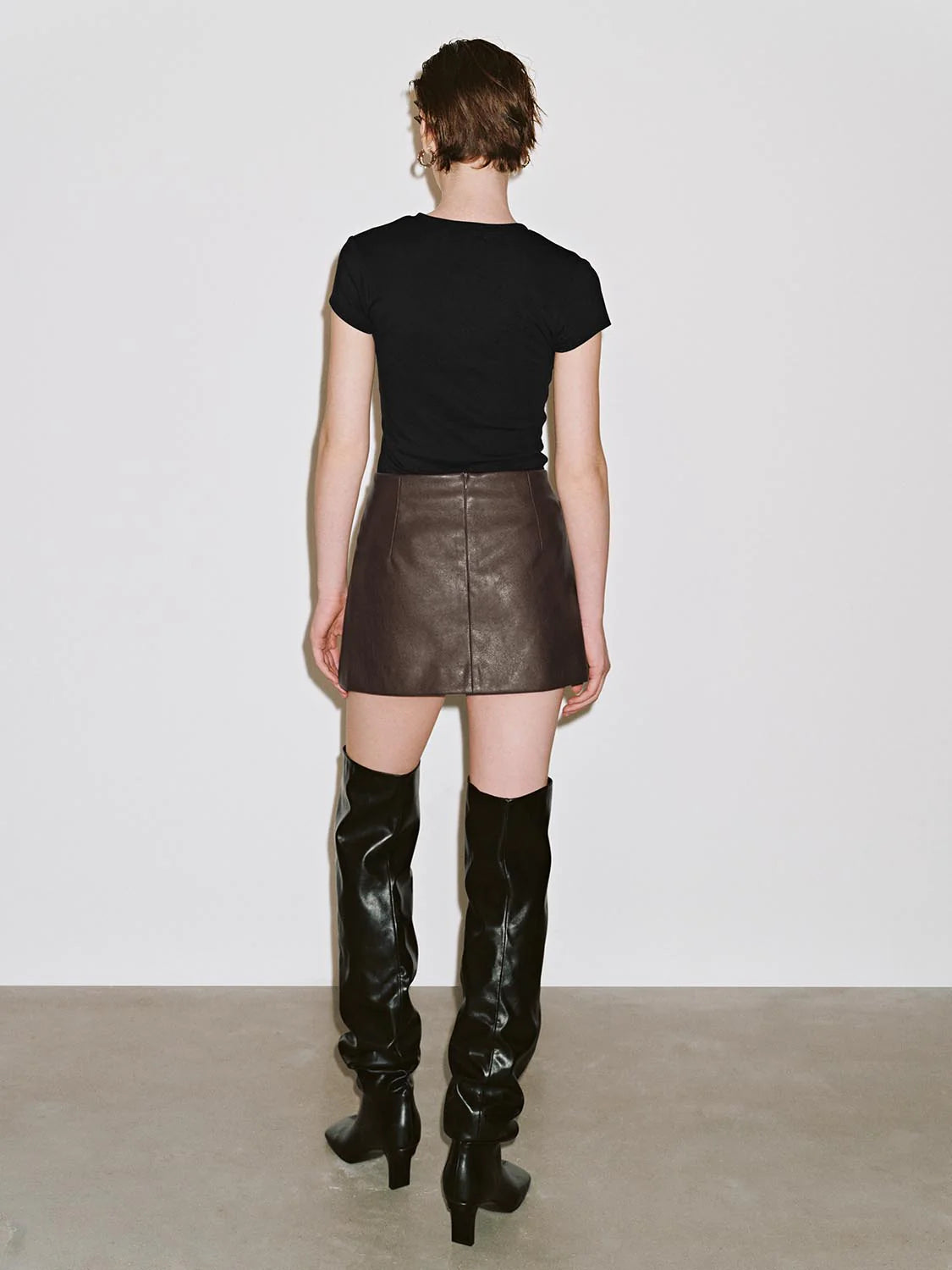 Urban Revivo Vegan Leather Straight Mini Skirts- SIZE: M (NEW WITH TAGS)
